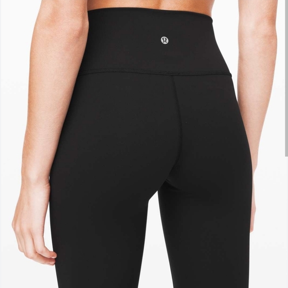 Lululemon Wunder Under Crop - Picture 8 of 8